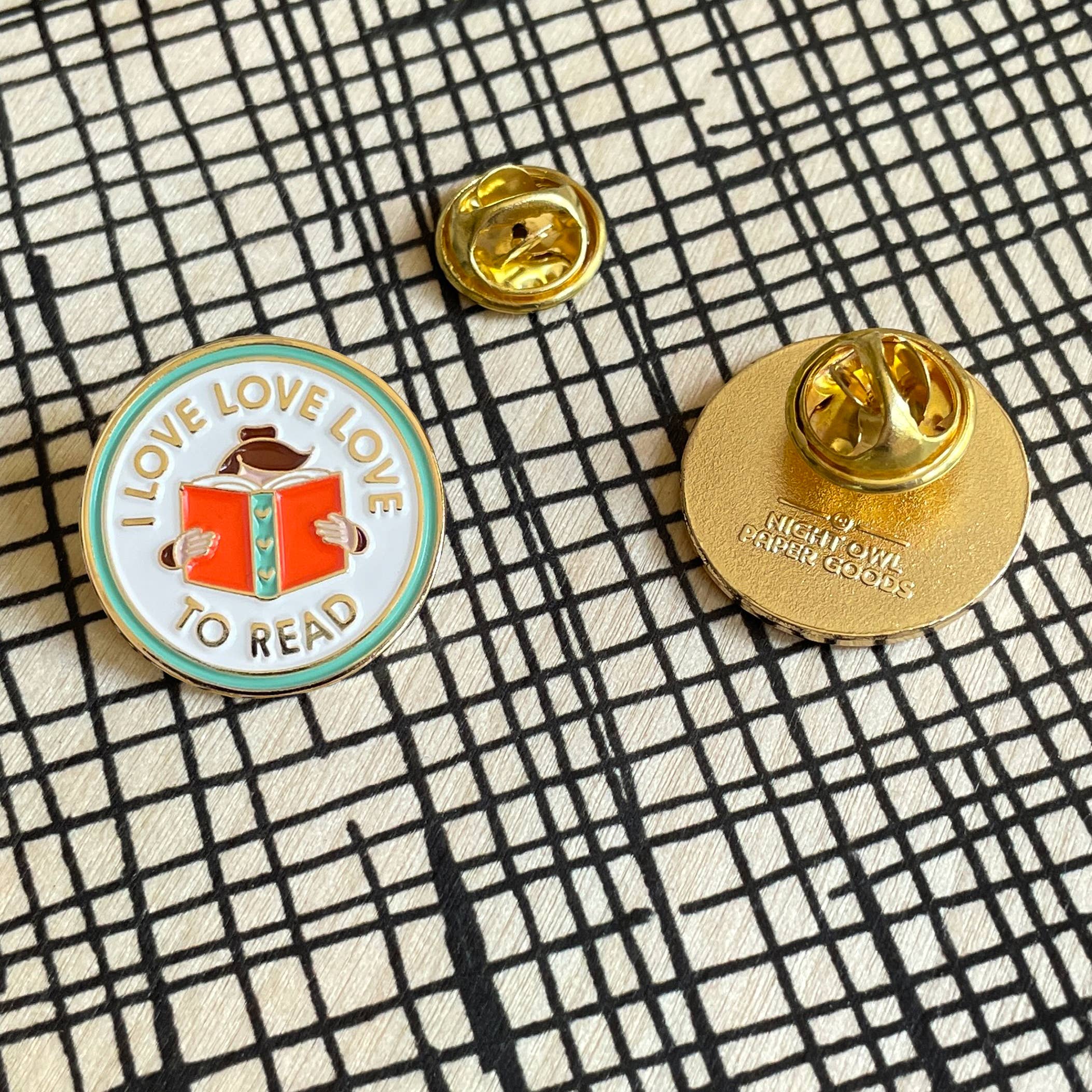 Love To Read Enamel Pin, photo 3 of 3